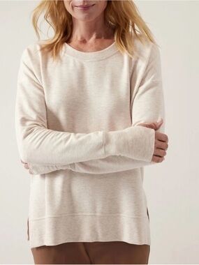 Athleta Coaster Luxe Sweatshirt size small cream color